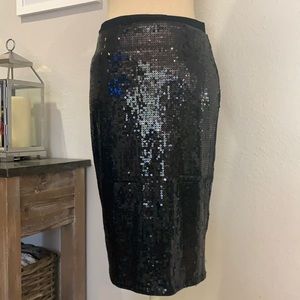•Vince Camuto• black sequin pencil skirt XS